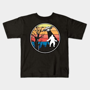 Retro alien ufo bigfoot abduction Kids T-Shirt